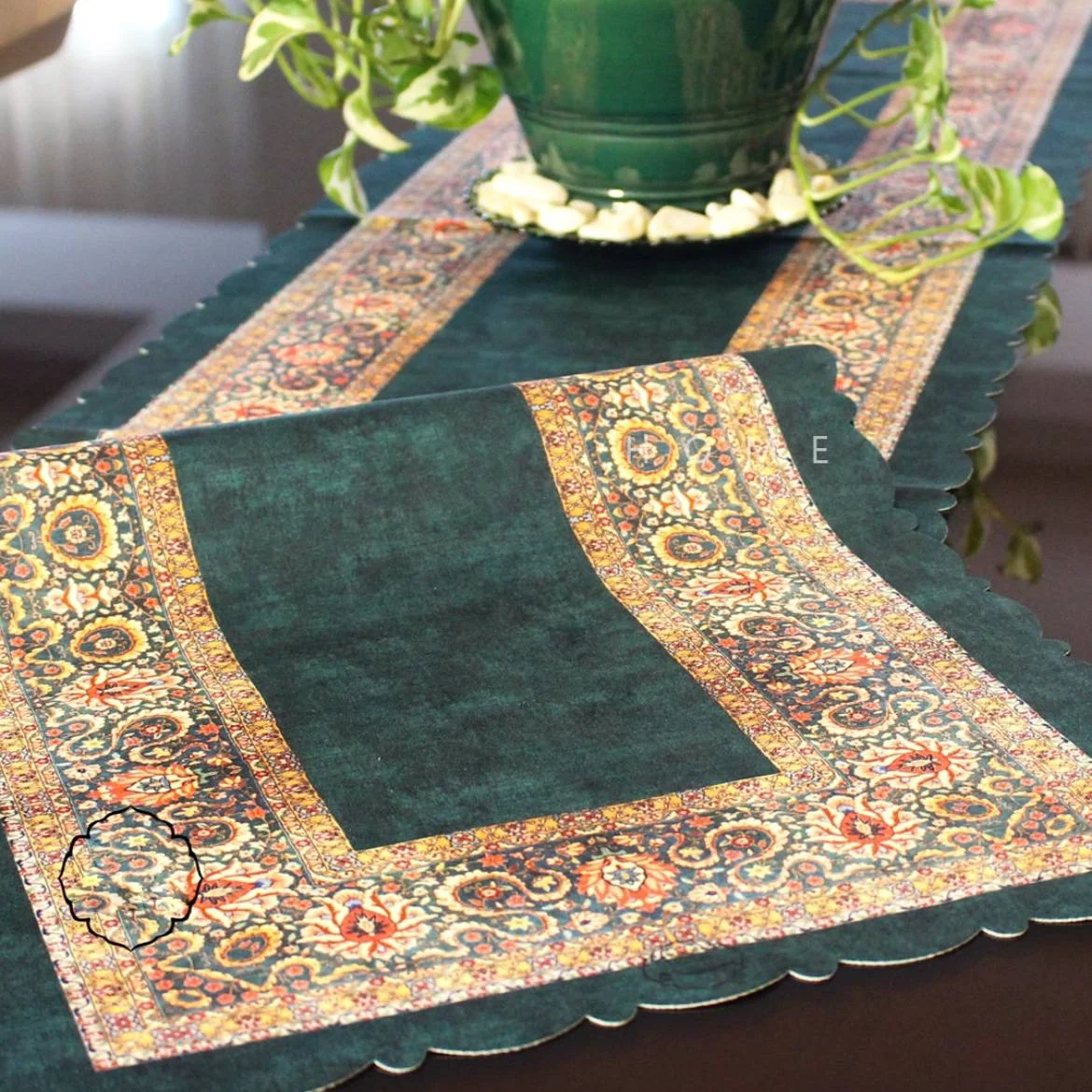 رانر رومیزی مخمل